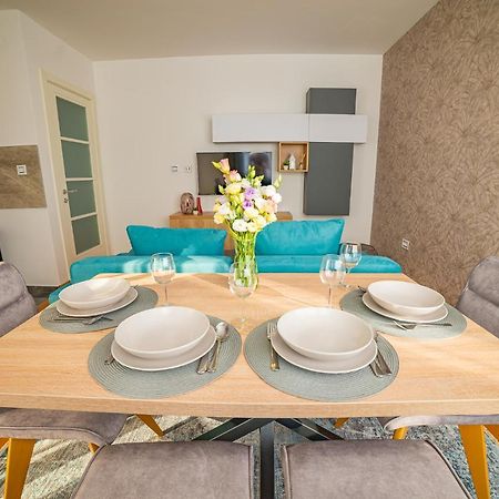 Zoe Apartment Нови Сад Екстериор снимка