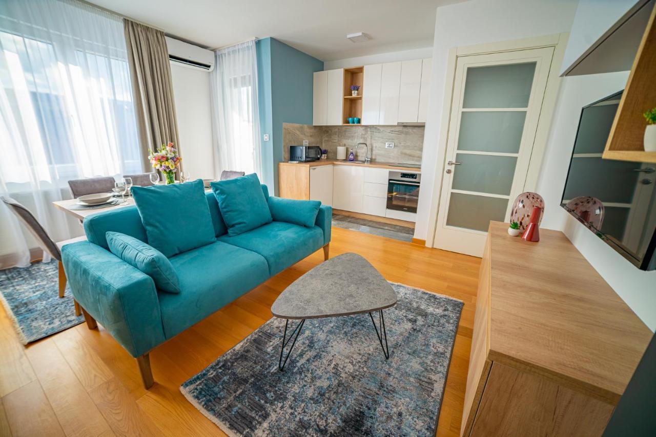 Zoe Apartment Нови Сад Екстериор снимка