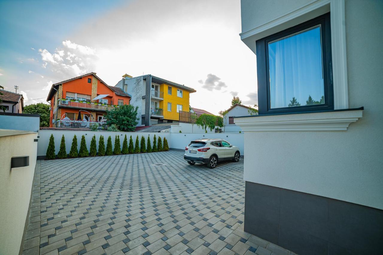 Zoe Apartment Нови Сад Екстериор снимка